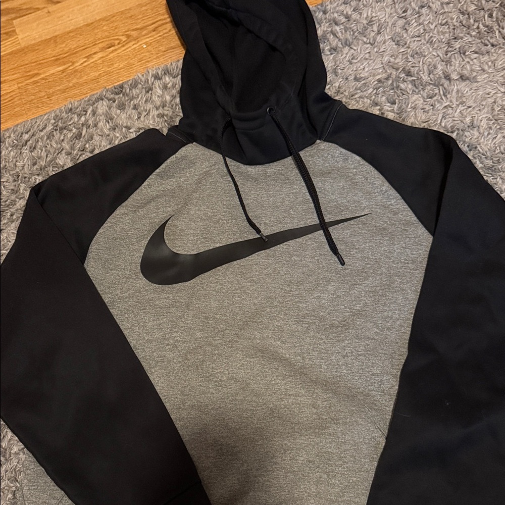 Nike Two-Tone Black and Gray Sweatshirt